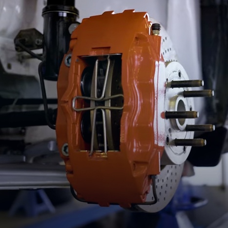 Philipp und Mathias in der Werkstatt