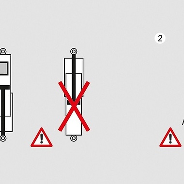 Clamp the damper with the piston rod