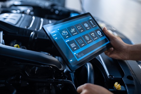 mechanic looking for information online