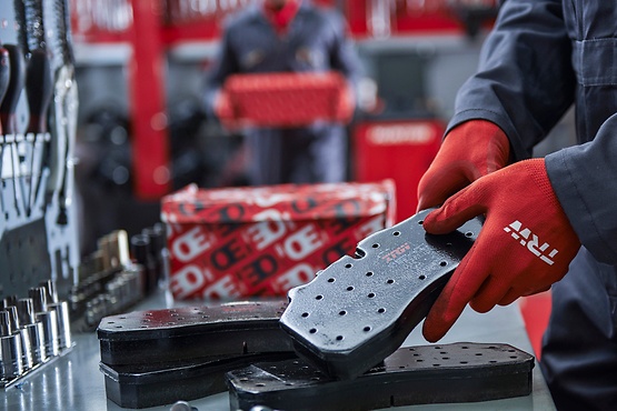 Changing the brake pads