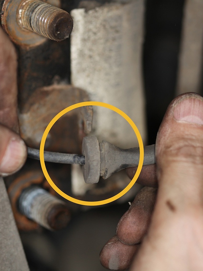 De sensorkabel verwijderen