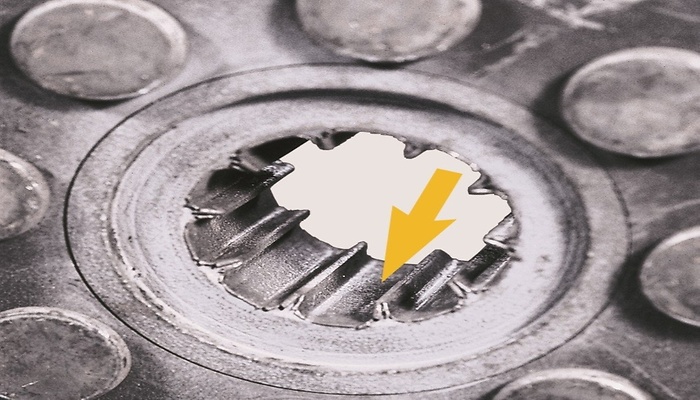 Naafvertanding versleten / braamvorming