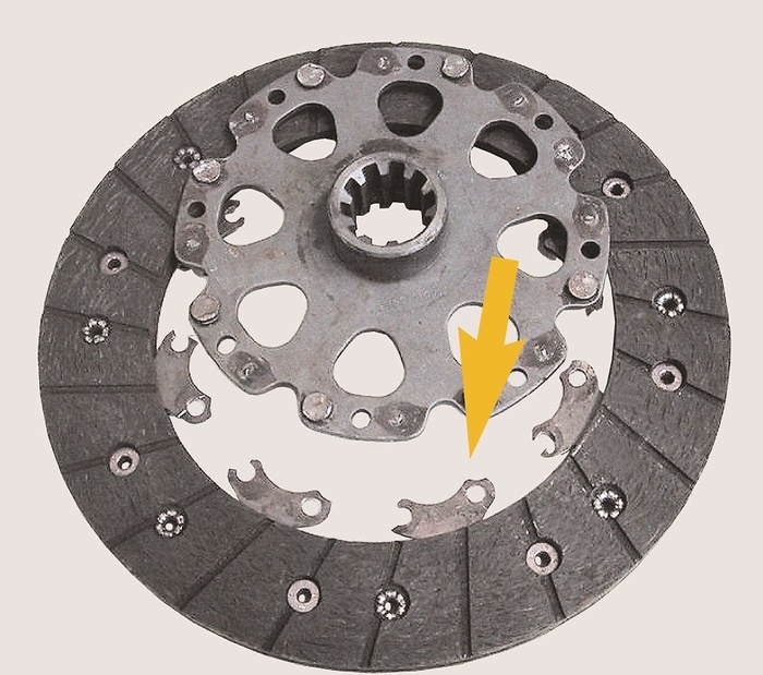 Kussenveren afgescheurd