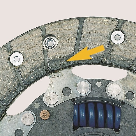 SACHS clutch with slightly oily facings