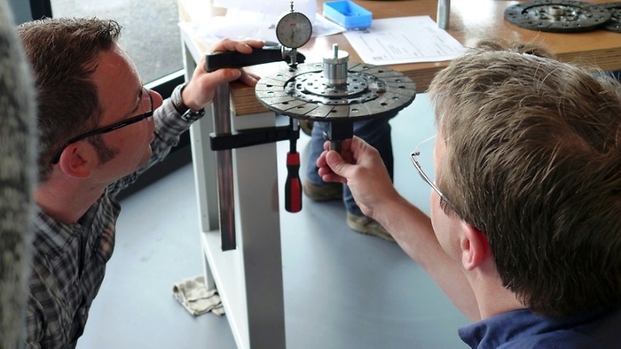 SACHS zijwaartse uitloopcontrole 