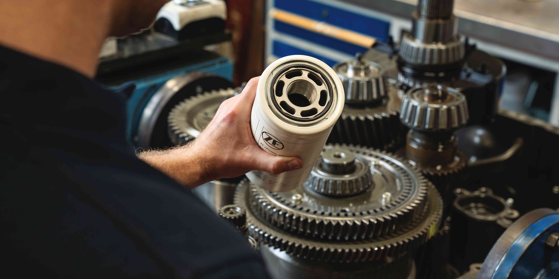 Man with genuine WABCO parts