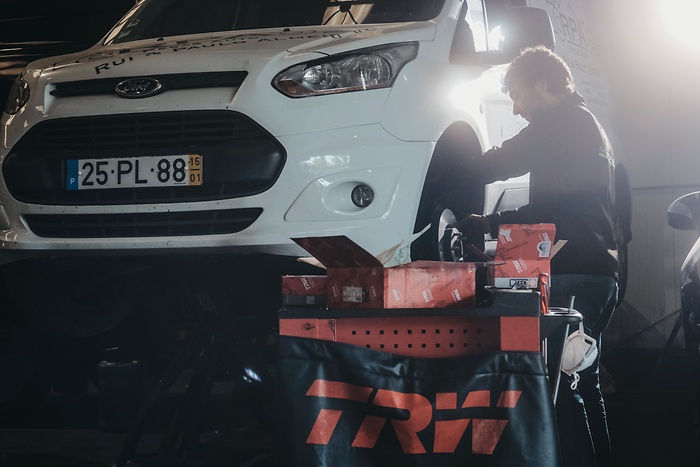 zacisk hamulcowy - kontrola wstępna