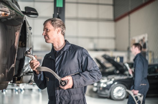 Steering and suspension workshop repair